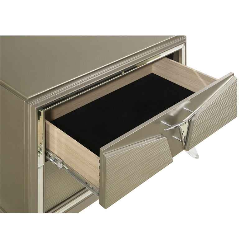 Samantha Modern Style 5-Drawer Chest Made with Wood in Silver