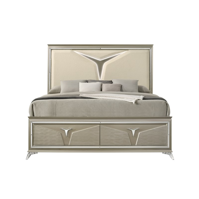 Samantha Modern Style King 5PC Bedroom Set Made with Wood in Silver