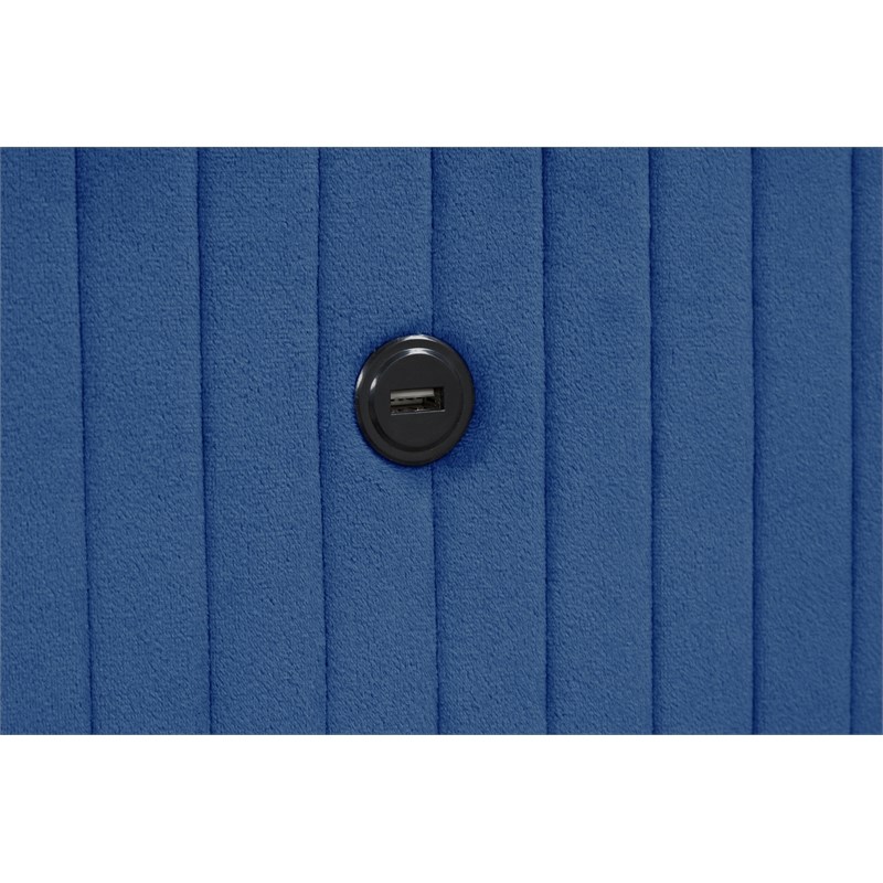 Lizelle 5-Piece Velvet Upholstered King Bedroom Set in Blue