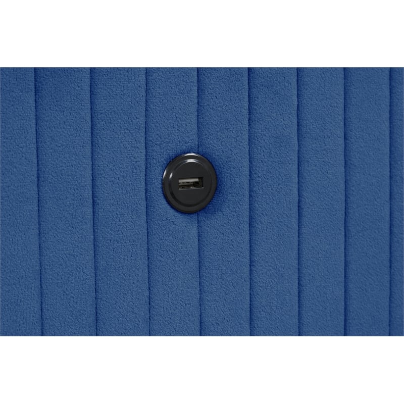 Lizelle 4-Piece Velvet Upholstered King Bedroom Set in Blue