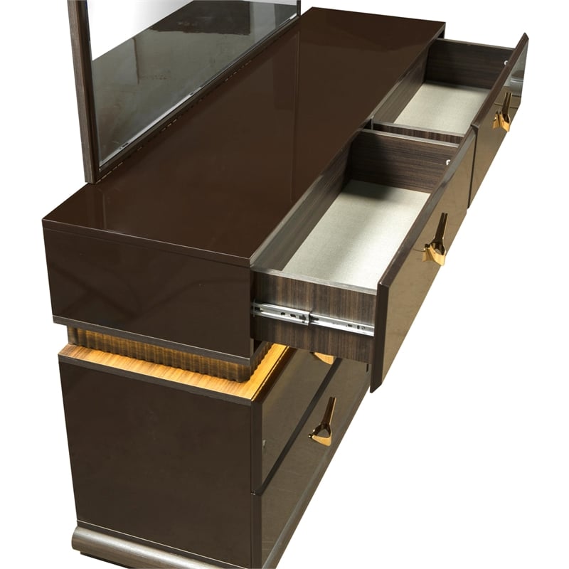 5-Piece Solid Wood King Bedroom Set in Brown