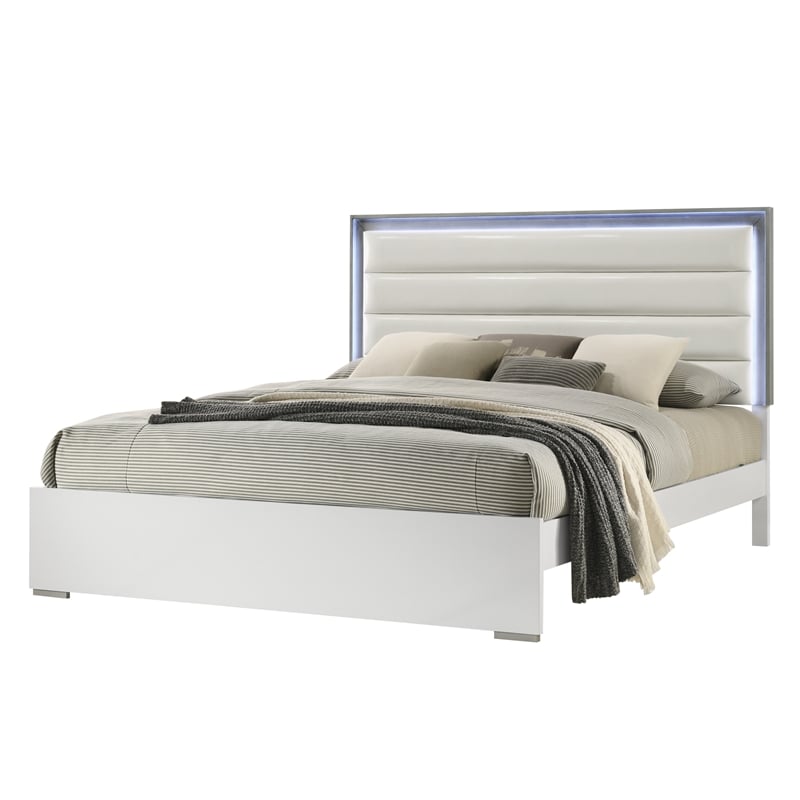 Olivia Contemporary Style Full 4PC Bedroom set Made with wood in White