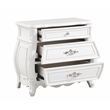 Opulence Traditional Style Queen 5PC Bedroom Set Made With Wood in Pearl White