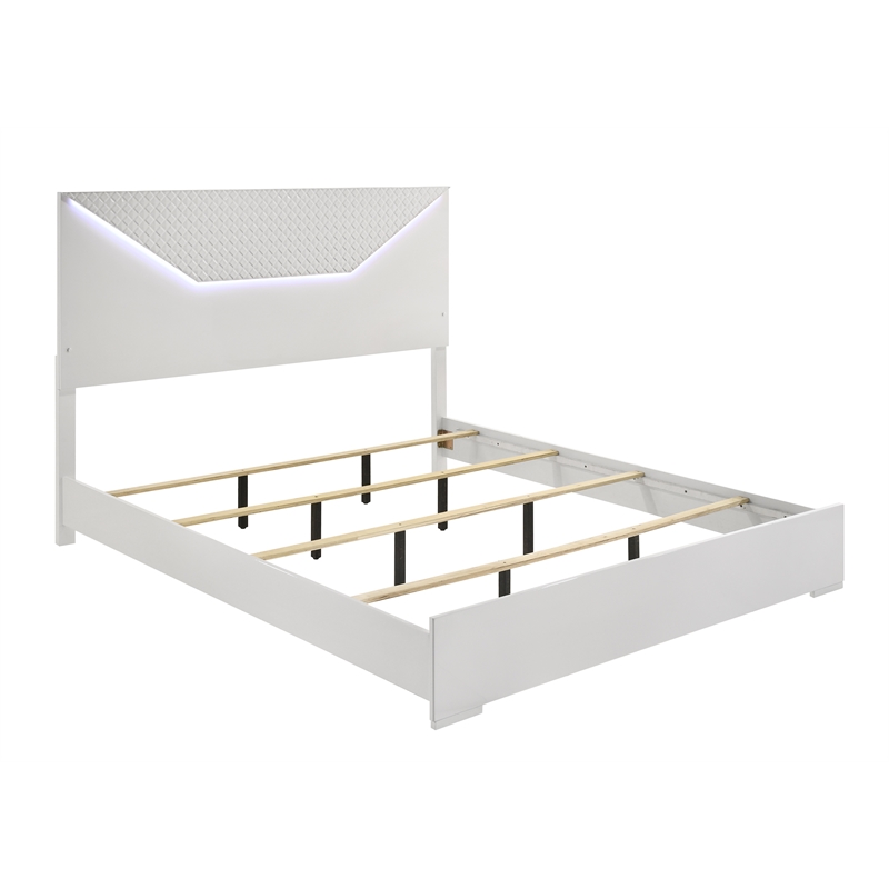 Blanca Modern Style LED Queen 4PC Bedroom Set Made With Wood in White