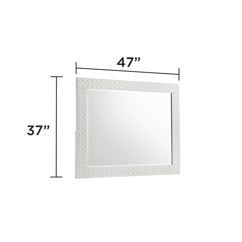 Blanca Modern Style LED Queen 4PC Bedroom Set Made With Wood in White