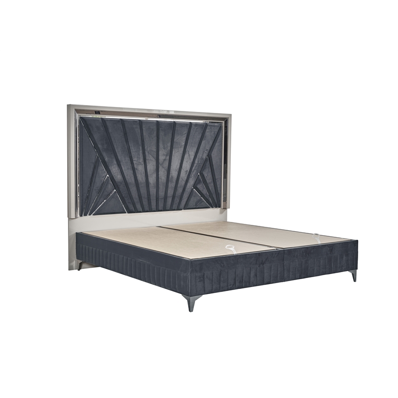 Lavita Contemporary Style Queen 4Pc Bedroom Set made with Wood in Black & Gold