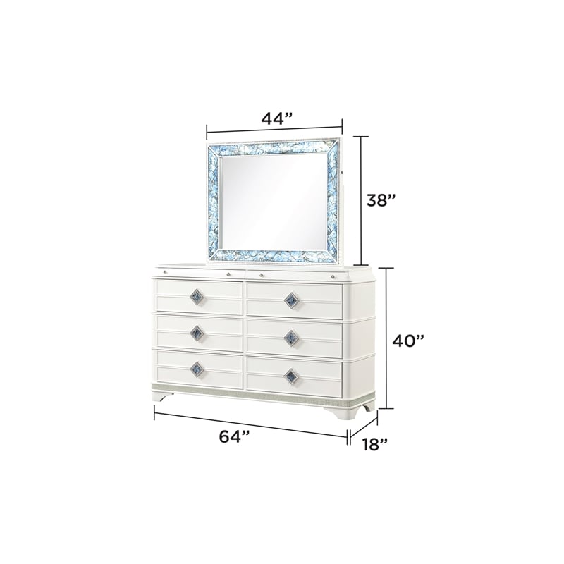 Laguna Modern Style Queen 4 PC Bedroom set made with Wood in White