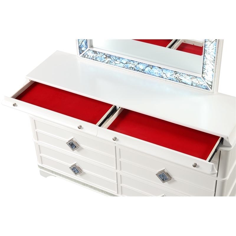 Laguna Modern Style King 4 PC Bedroom set made with Wood in White