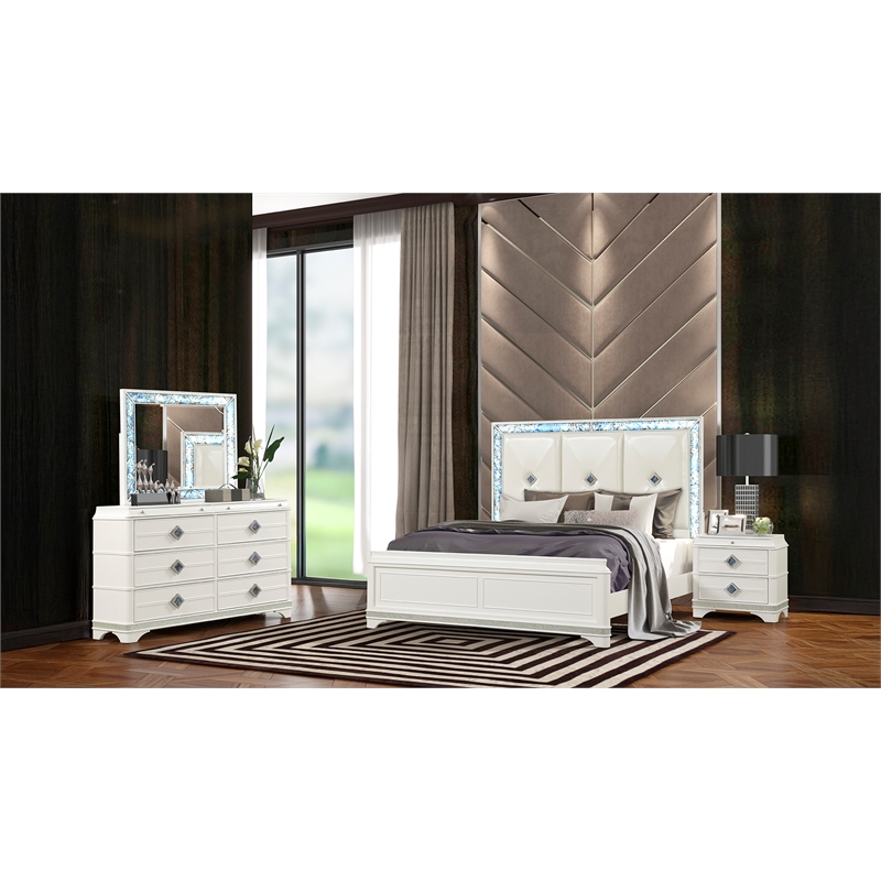 Laguna Modern Style King 4 PC Bedroom set made with Wood in White