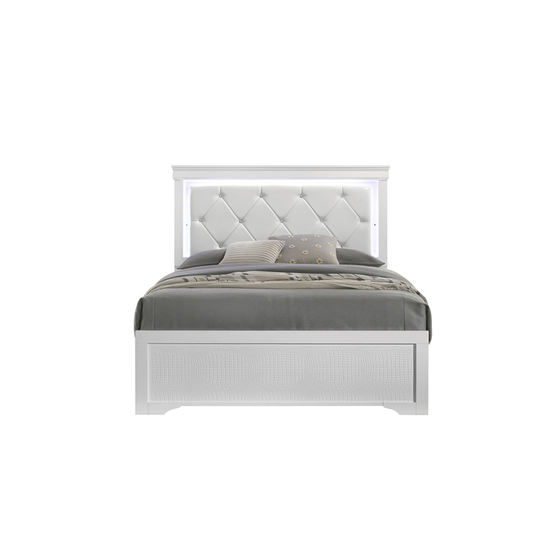 Blaze Modern Style Full Bed made with Wood in White