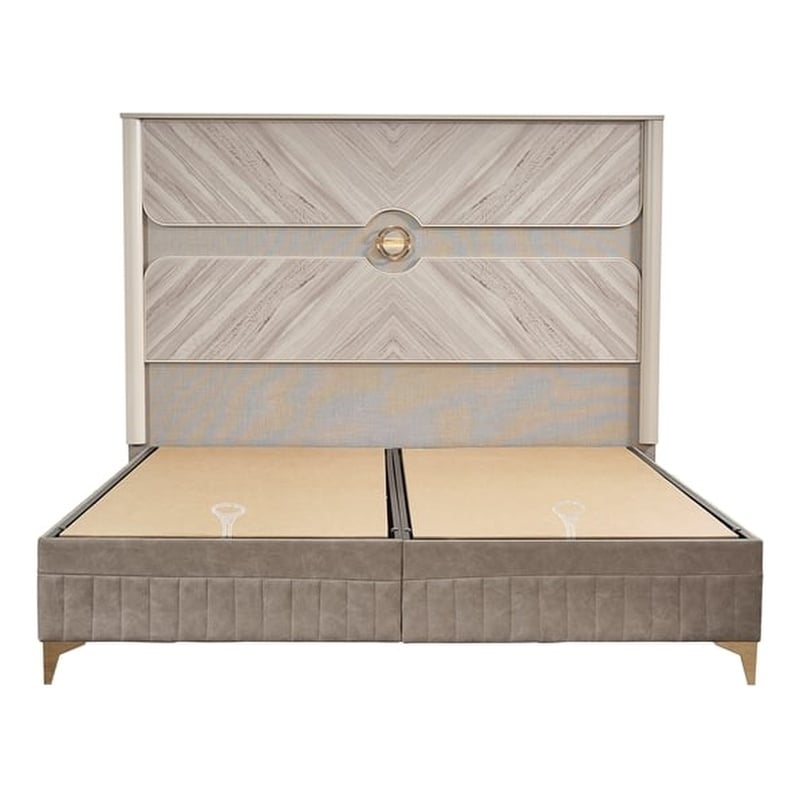 Eternity Traditional Style Eucalyptus-veneer Queen Bed made with Wood in Beige