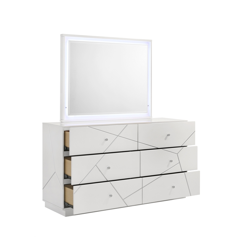 Manhattan King 4-Piece bedroom Set made with wood Lacquer & LED in White