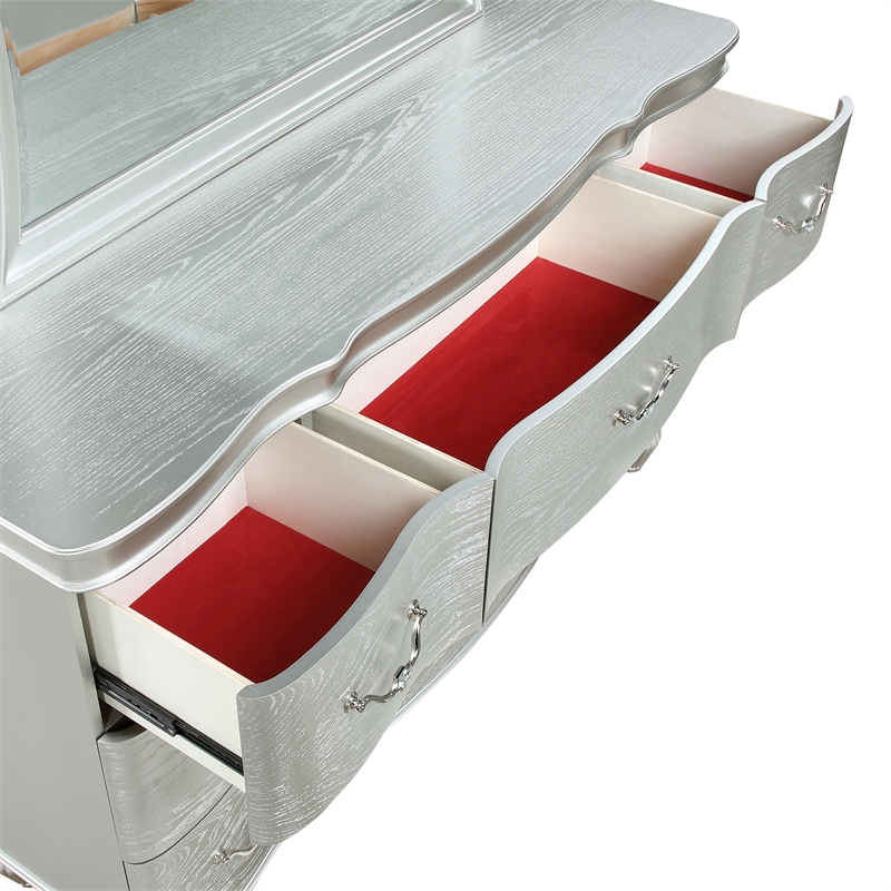 Eros Queen 4PC Bedroom Set with Manufactured Wood & Tufted Detailing in Silver