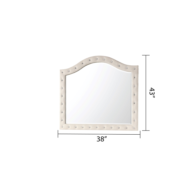 Encore 4PC Queen Bedroom Set including Manufactured Wood & Fireplace in Beige