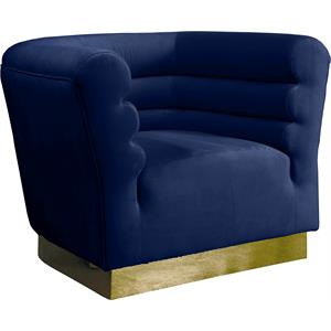 meridian furniture bellini 18