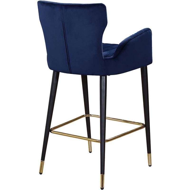 Meridian Furniture Luxe 28