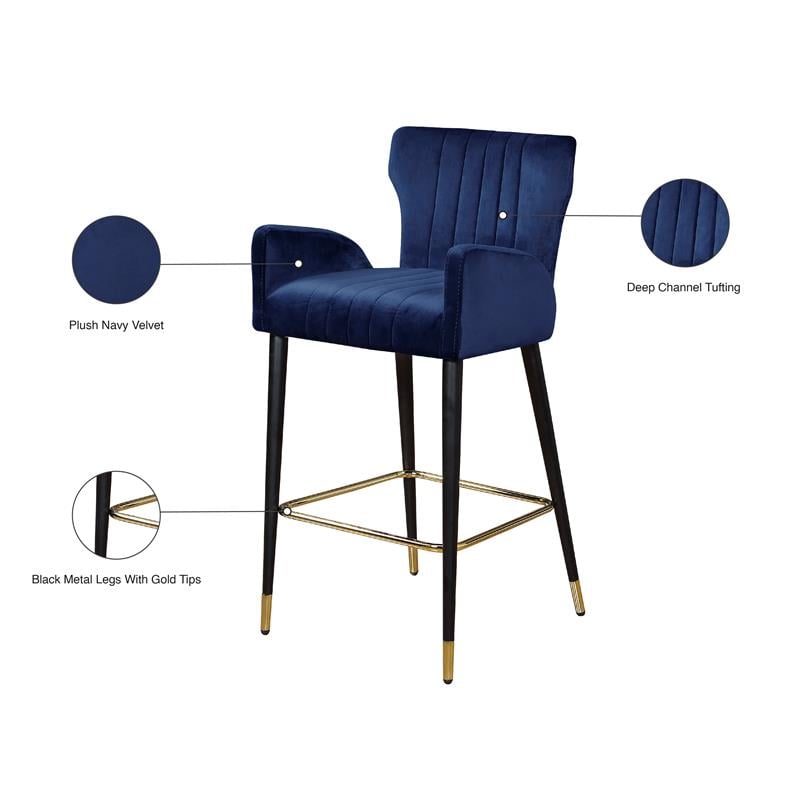 Meridian Furniture Luxe 28