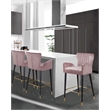 Meridian Furniture Luxe 27.6