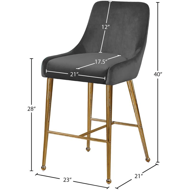 Meridian Furniture Owen 28