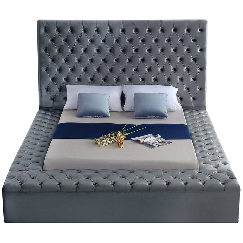 Meridian Furniture Bliss Solid Wood Tufted Velvet Full Bed in Gray