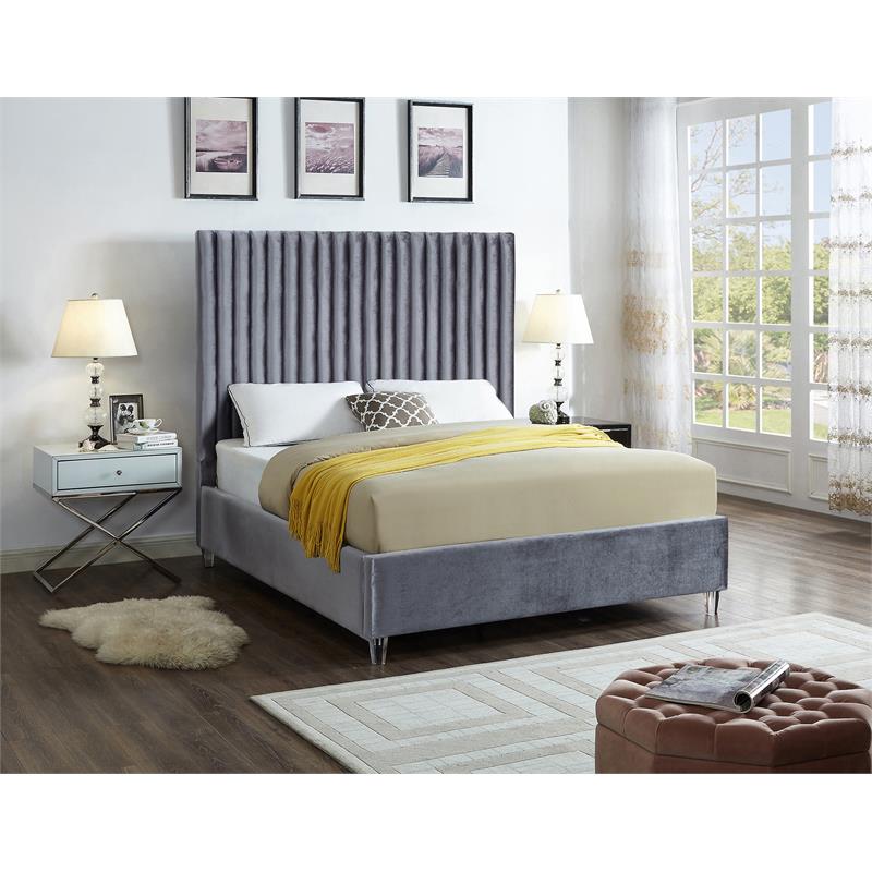 Meridian Furniture Candace Solid Wood Tufted Velvet Full Bed in Gray