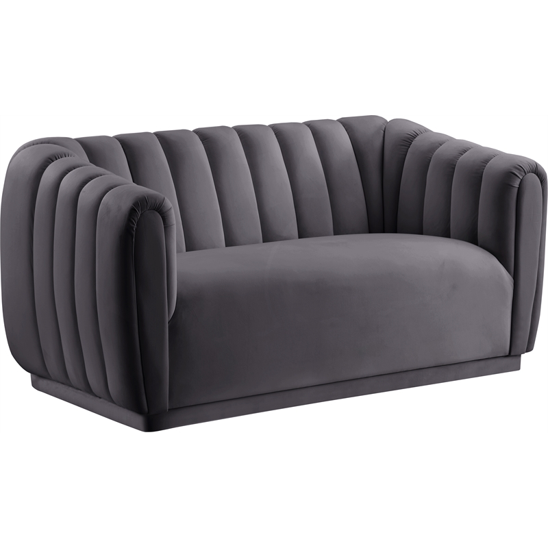 Meridian Furniture Dixie Velvet Loveseat Meridian Furniture Dixie Velvet Loveseat
