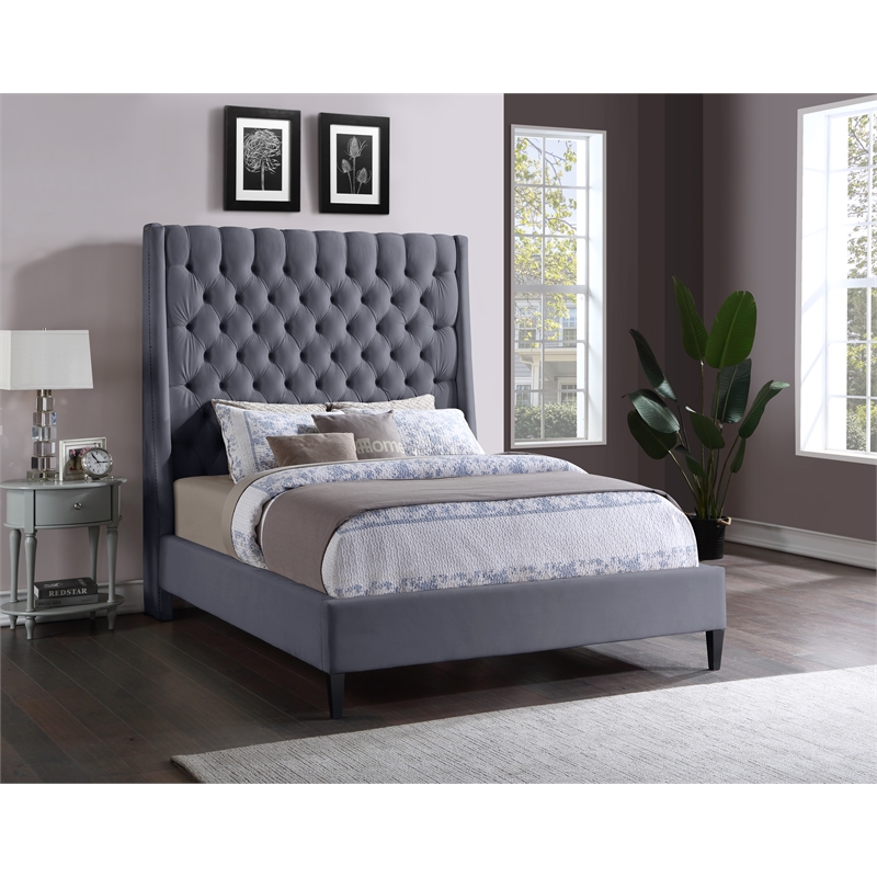 Meridian Furniture Fritz Gray Velvet Full Bed