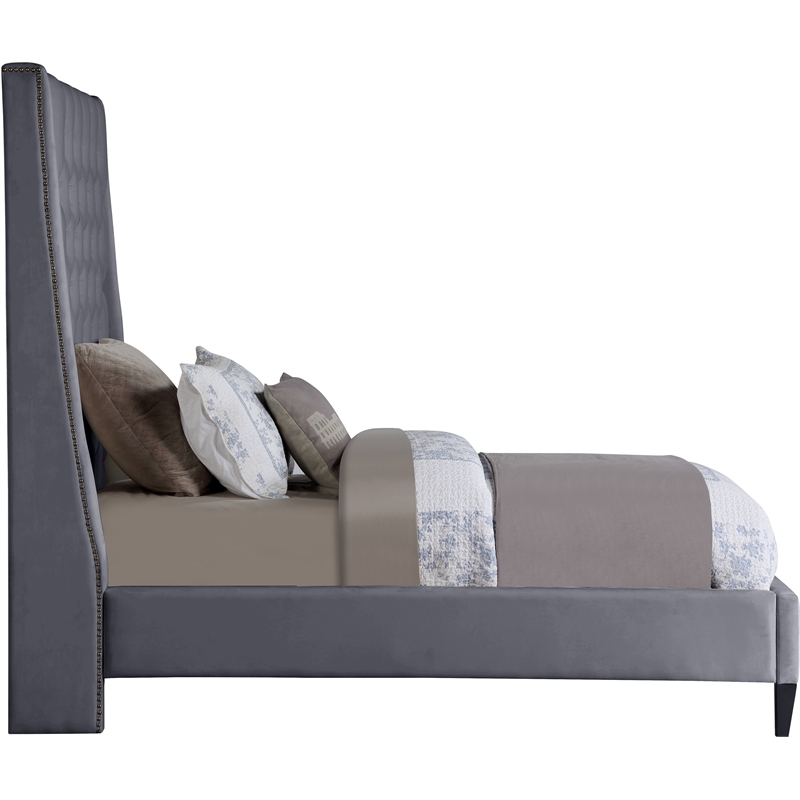 Meridian Furniture Fritz Gray Velvet Twin Bed