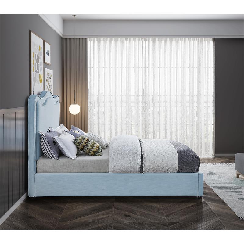 Meridian Furniture Felix Light Blue Linen Textured Fabric Full Bed