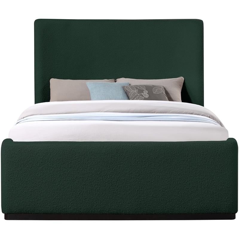 Meridian Furniture Oliver Green Fabric Full Bed