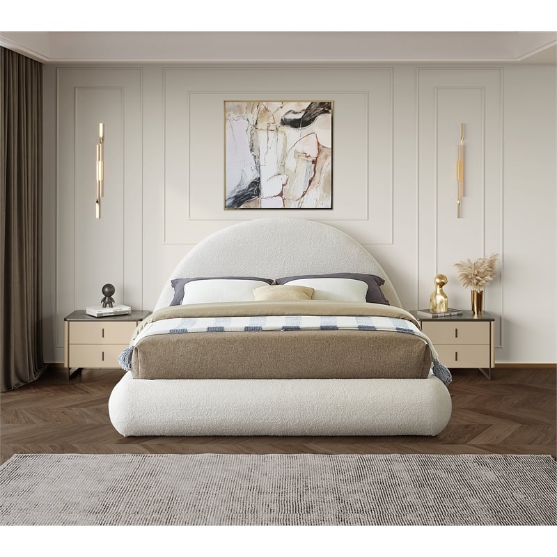 Meridian Furniture Rudy Cream Teddy Fabric Queen Bed
