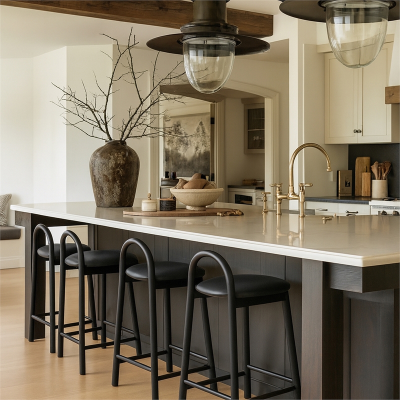 Meridian Furniture Calvin 27