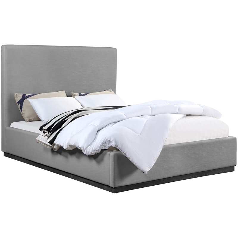 Meridian Furniture Alfie Grey Linen Textured Fabric Full Bed