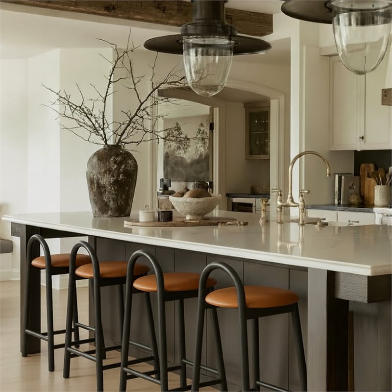 Meridian Furniture Calvin 27
