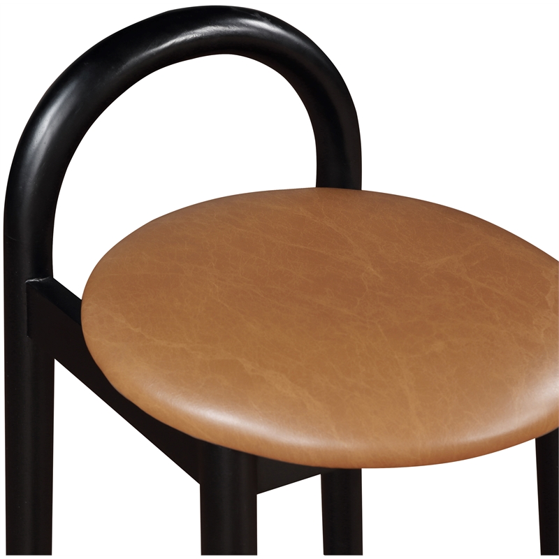 Meridian Furniture Calvin 27