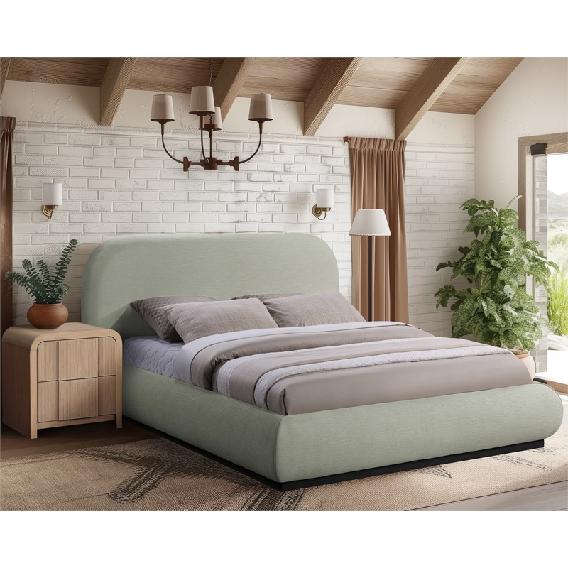 Meridian Furniture Vaughn Mint Chenille Fabric Full Bed