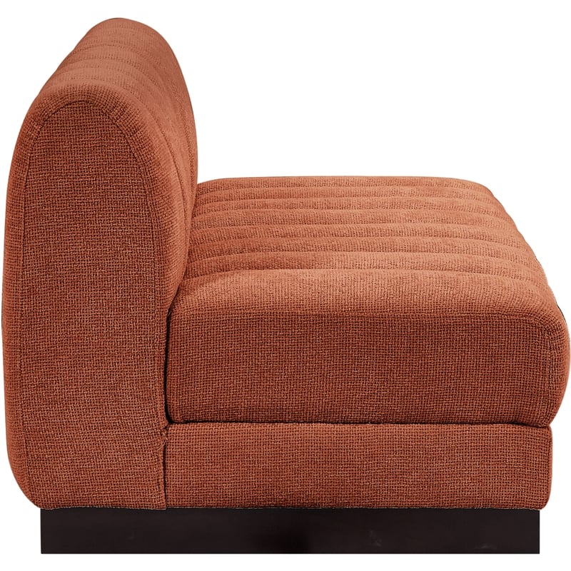 Meridian Furniture Quinn 64