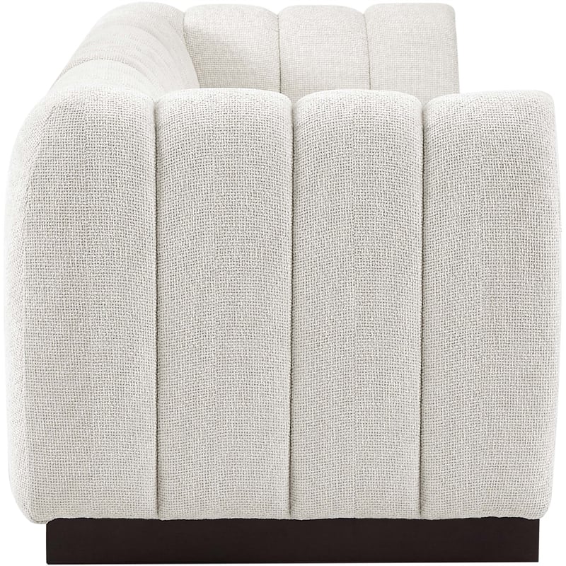 Meridian Furniture Quinn 101