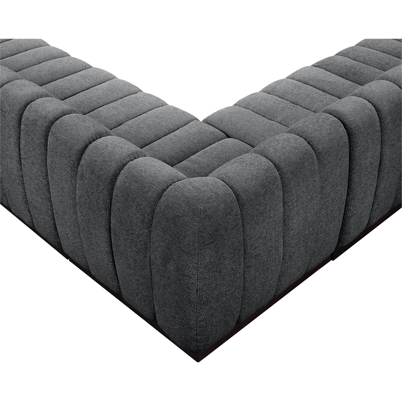 Meridian Furniture Quinn 101