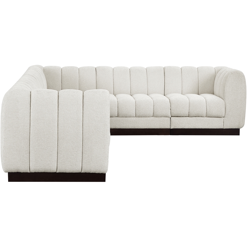 Meridian Furniture Quinn 133