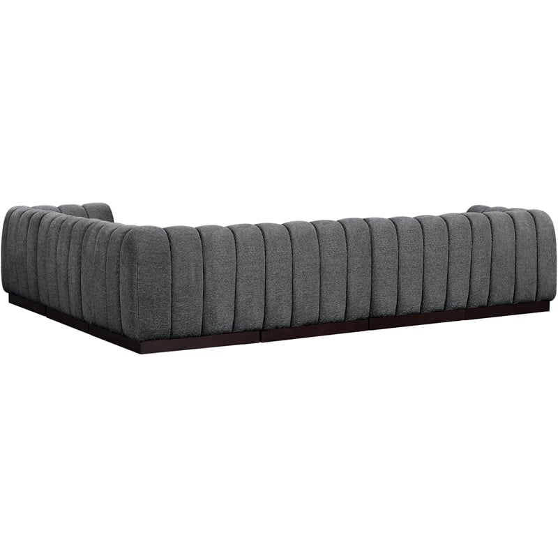 Meridian Furniture Quinn 133