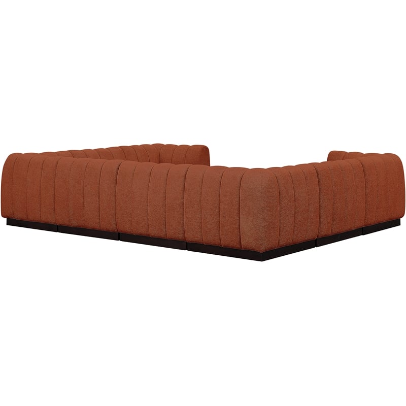 Meridian Furniture Quinn 133