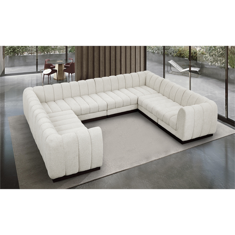 Meridian Furniture Quinn 133