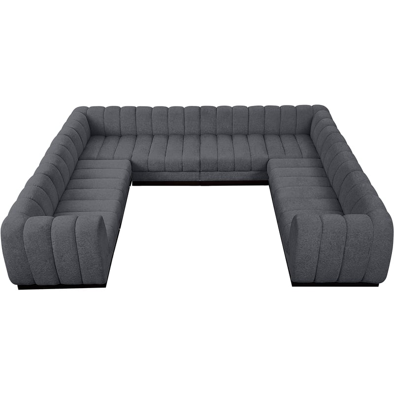 Meridian Furniture Quinn 133