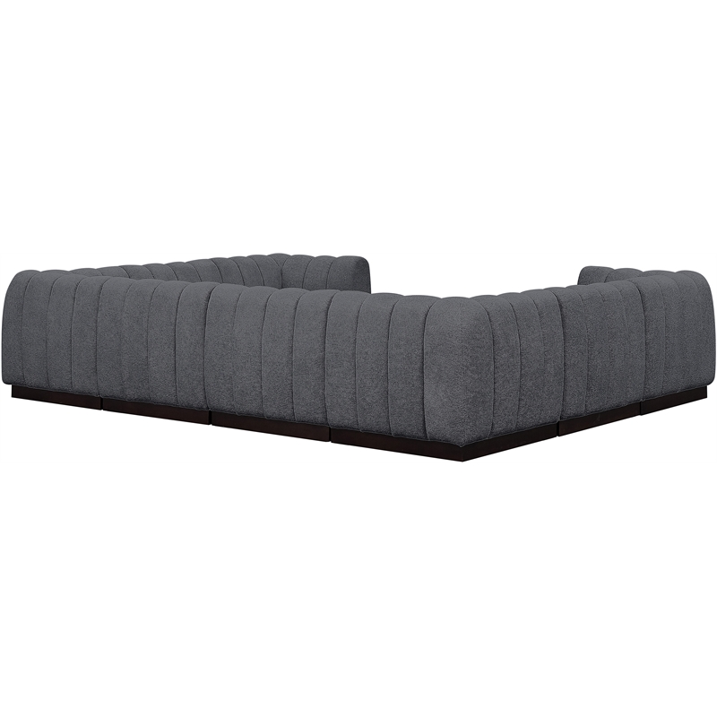 Meridian Furniture Quinn 133