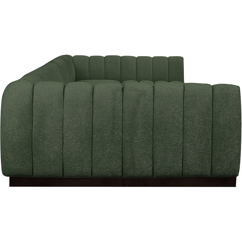 Meridian Furniture Quinn 7-Piece U-Shaped Fabric Modular Sectional in Green