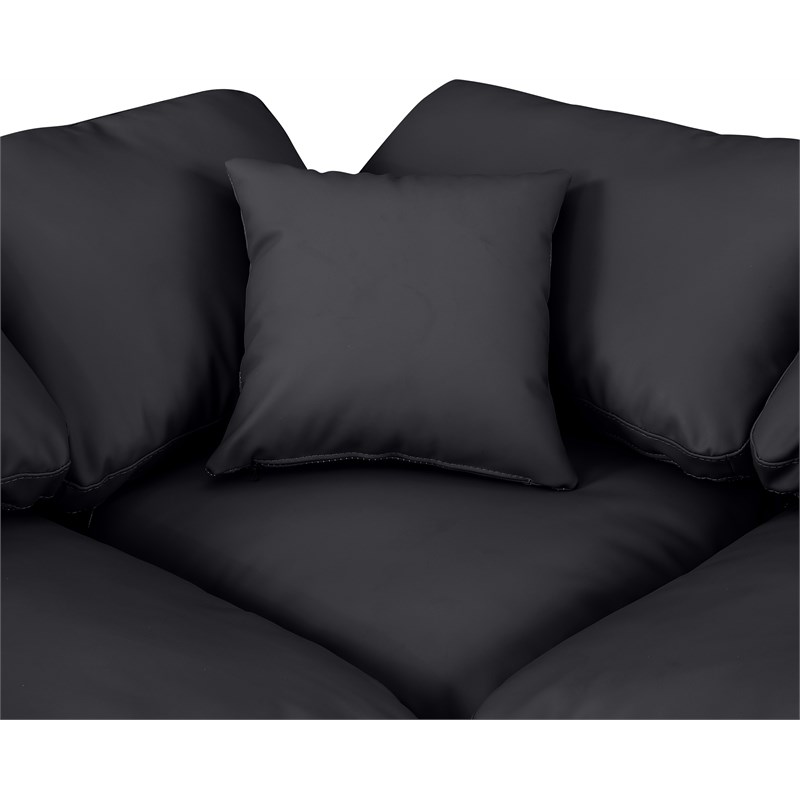 Meridian Furniture Indulge 140