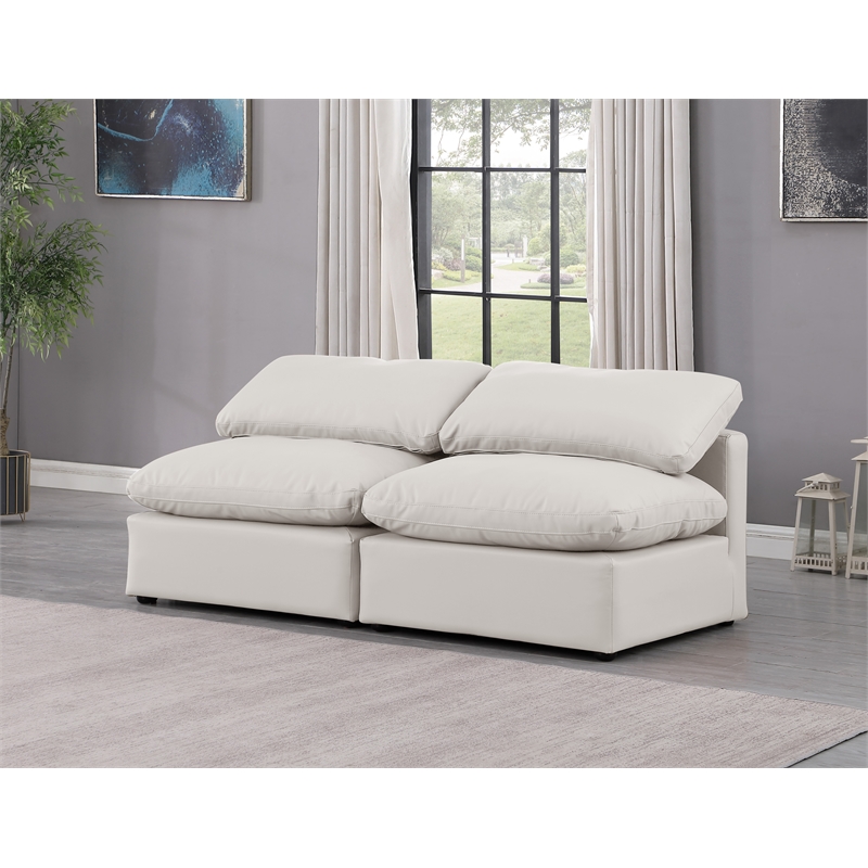 Meridian Furniture Indulge 70
