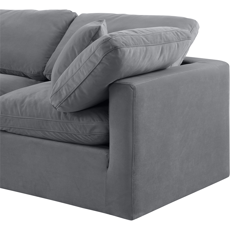 Meridian Furniture Indulge 258