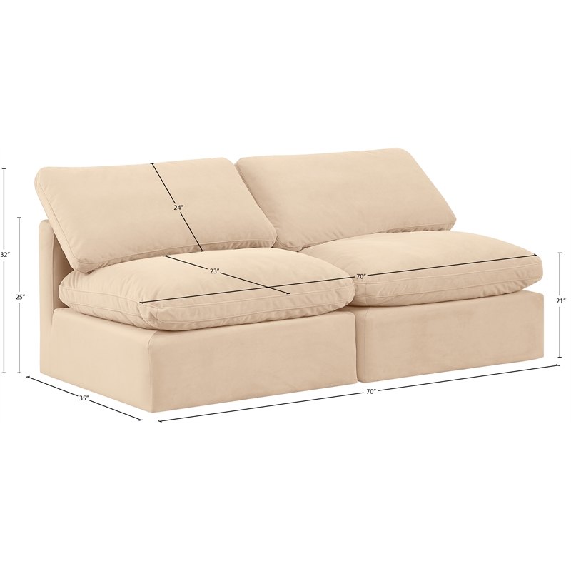 Meridian Furniture Indulge 70